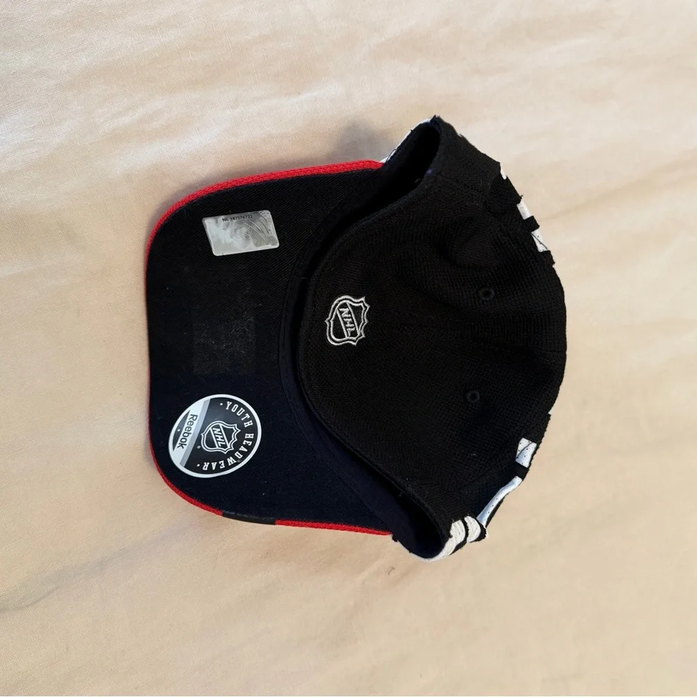 Reebok Chicago Blackhawks NHL Youth Hat Center Ice Collection Red Flex Fit Cap